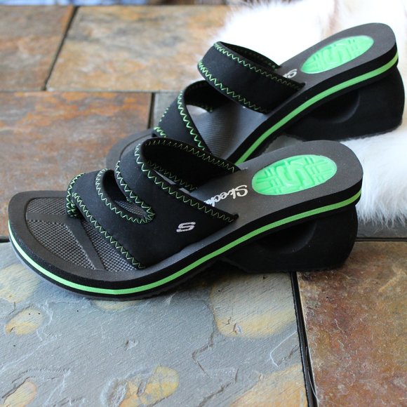 NWT - Skechers "Cali" chunky wedge sandal, size 6 - Picture 2 of 6
